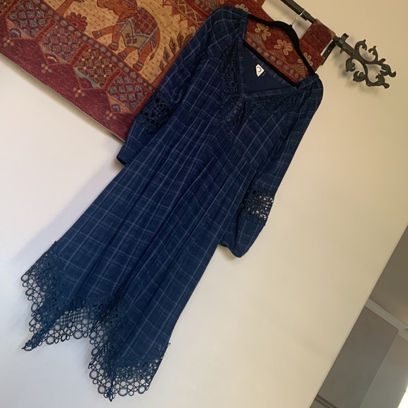 Anthropologie plaid kerchief dress with open weave lace design - Picture 9 of 12